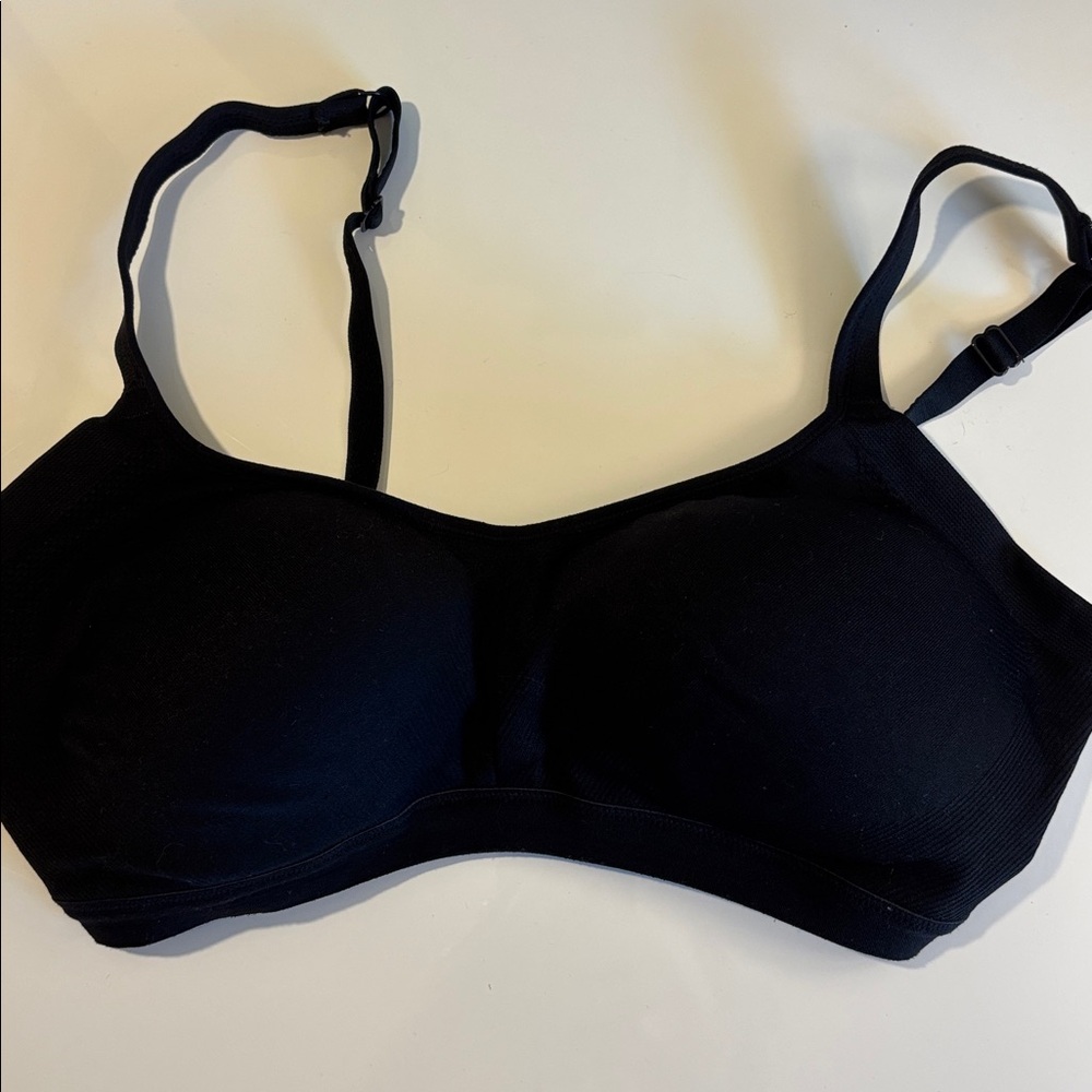 Women’s Warners bra sz M